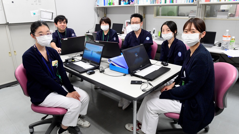 菊地さんが率いる栄養部の皆さん